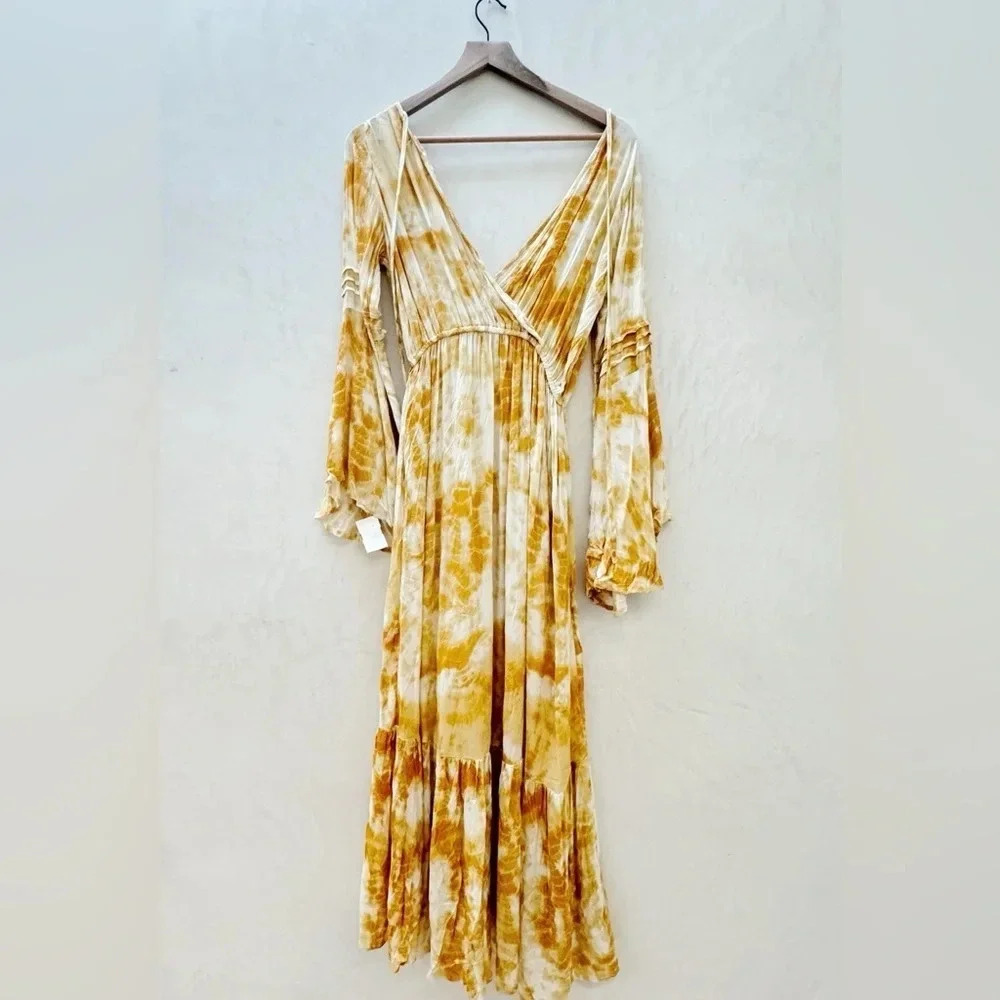 NWT Band of Gypsies || Women's Long Sleeve Maxi Dress In Gold Ivory bell sleeve